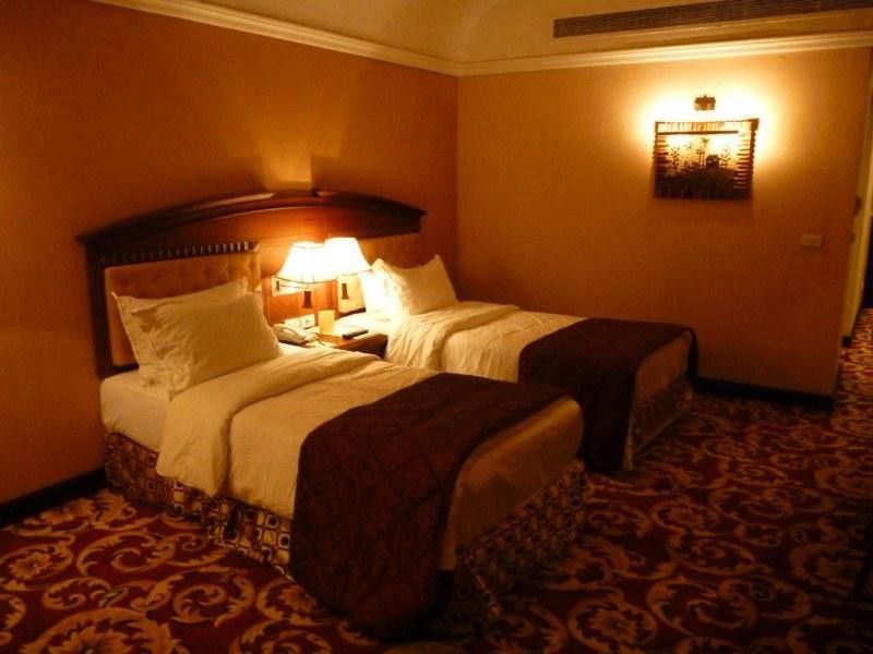 Basra International Hotel Exteriör bild