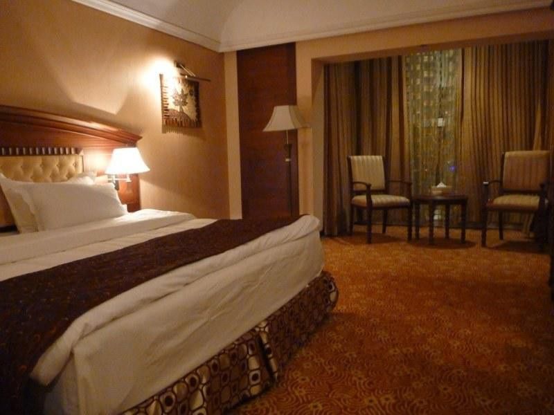 Basra International Hotel Exteriör bild