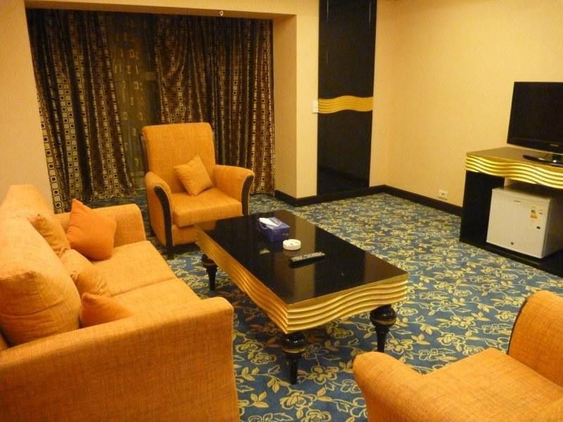 Basra International Hotel Exteriör bild